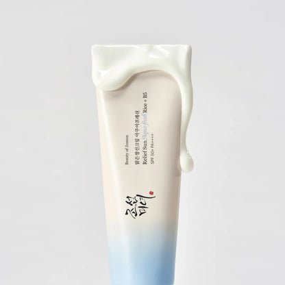Texture fluide de la crème solaire Beauty of Joseon Relief Sun Aqua-Fresh Rice + B5